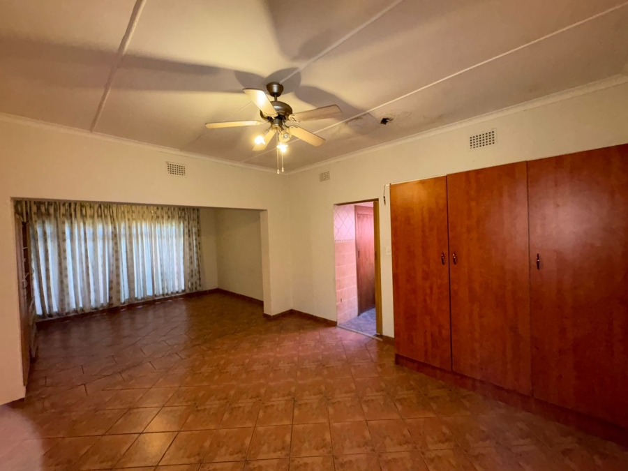 6 Bedroom Property for Sale in Bodorp North West